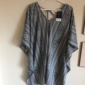 Guru for life coverup or long top